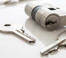 Commercial Locksmith Services in Valrico, FL